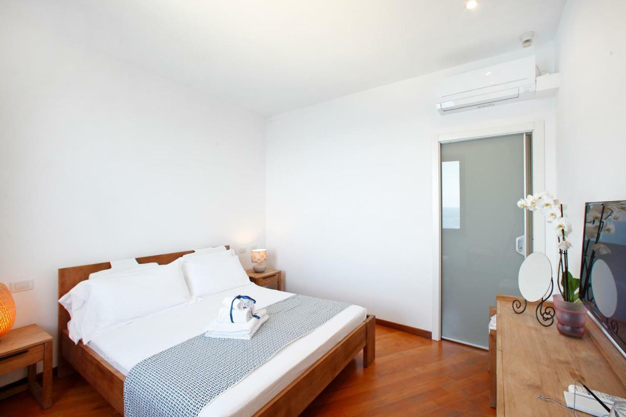 Arpaiu - Odeyo Sas Guest house